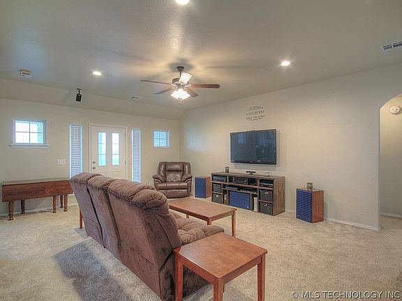 5th image of 15621 S 385th East Ave
