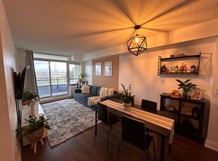 1060 Sheppard Ave W #216, Toronto, ON M3J 0G7