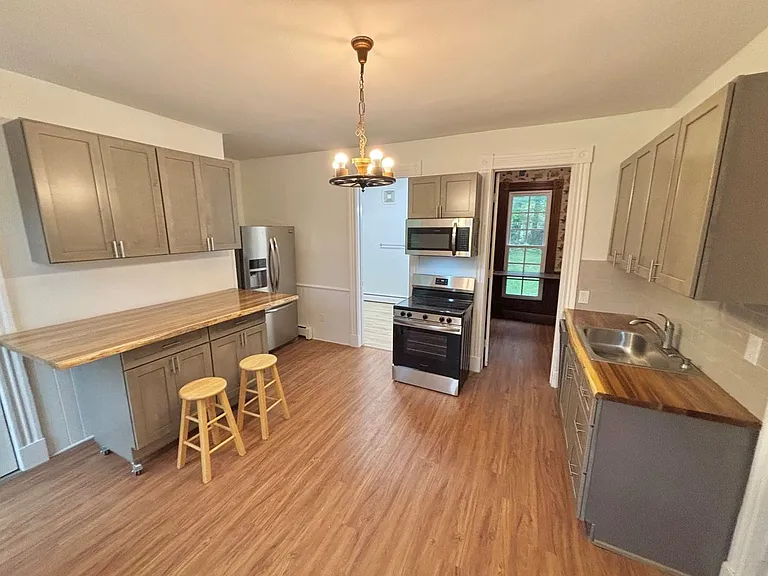 2181 County Line Rd — Photo 1