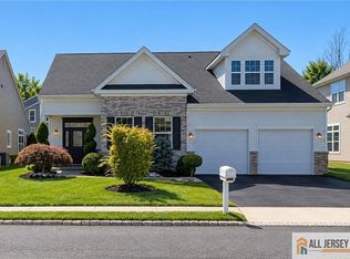 3 Aquaduct Rd, Monroe Township, NJ 08831