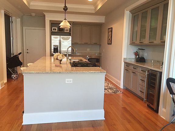 2nd image of 2221 W Belmont Ave #403