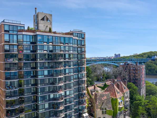 2521 Palisade Avenue image 4 of 25