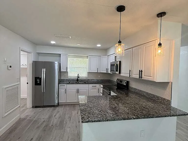 7188 Spring Hill Dr — Photo 1
