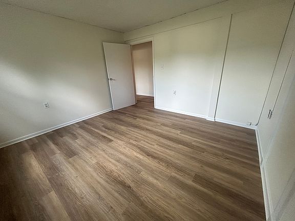 4th image of 515 White Horse Pike Suite A