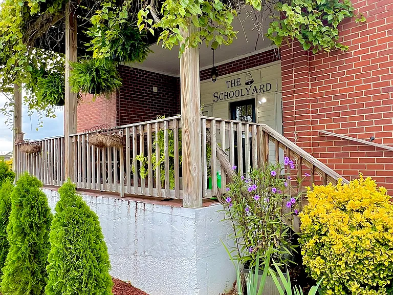 107 Riverview Dr #G1 — Photo 23