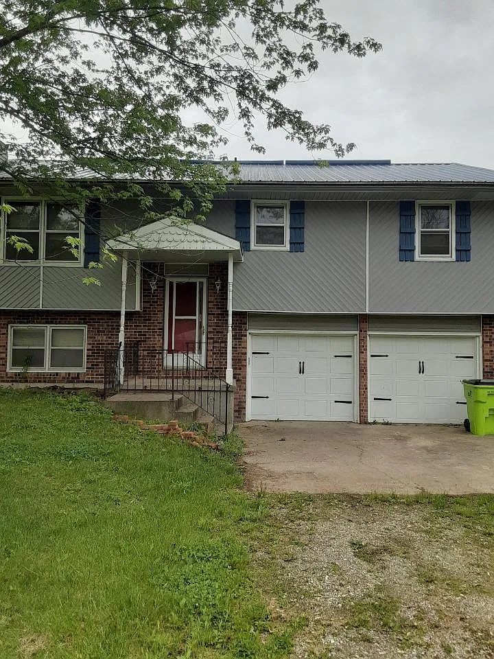 2813 Brookview Ave — Photo 1