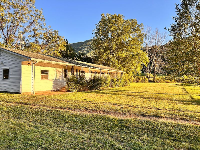 1st image of 1573 Leatherman Gap Rd