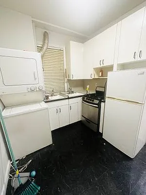 Rented by Compass | media 13