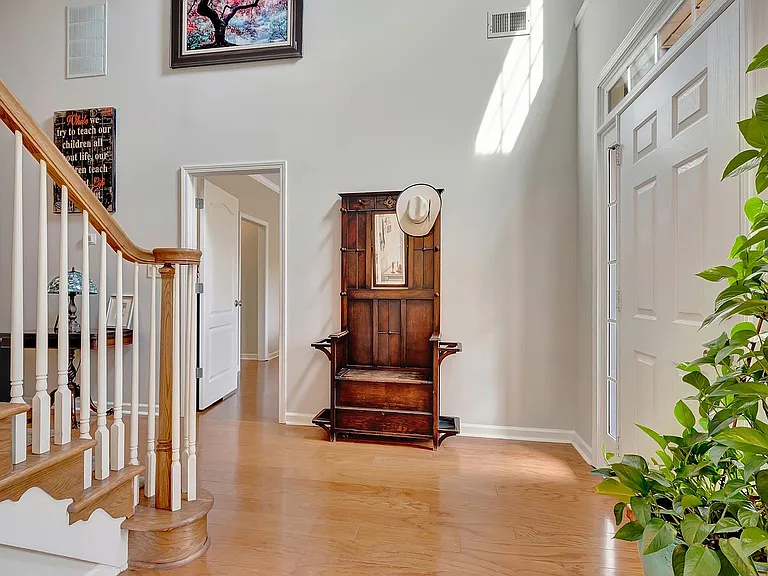374 Persimmon Dr — Photo 11