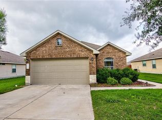 212 Foxglove Dr, Hutto, TX 78634