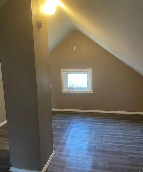 1805 Emerson Ave — Photo 4