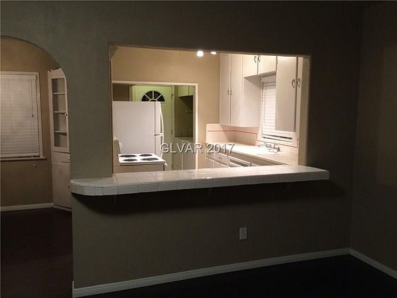 3rd image of 407 N 9th St #0