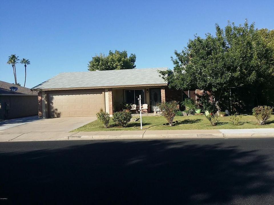 1st image of 1664 E Hampton Ave