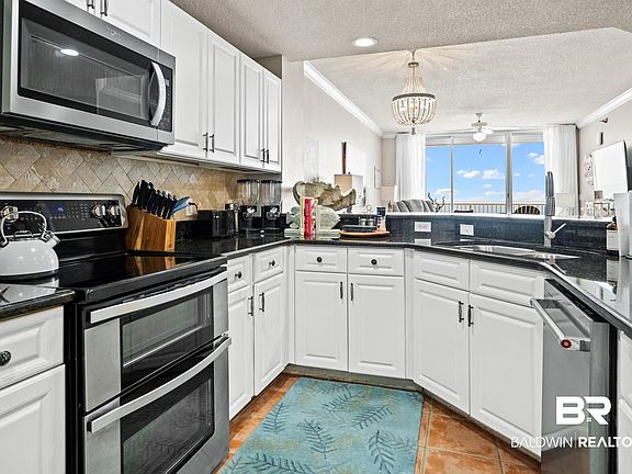 5th image of 527 Beach Club Trl APT D1507