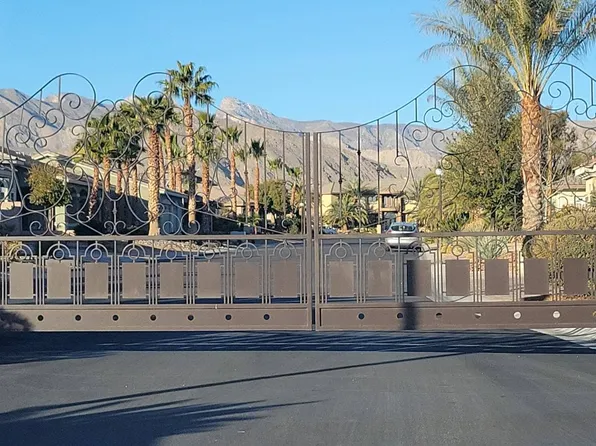 8685 Queens Brook Ct, Las Vegas, NV 89129