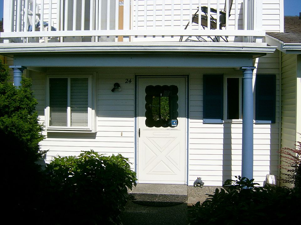1st image of 4214 84th St NE APT 24