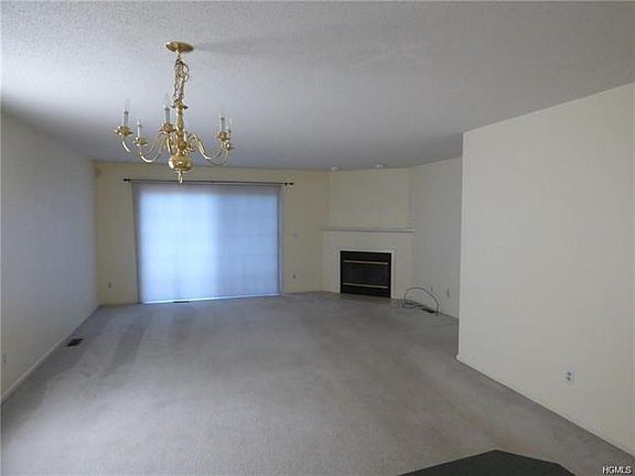 3rd image of 2001 Dunhill Dr