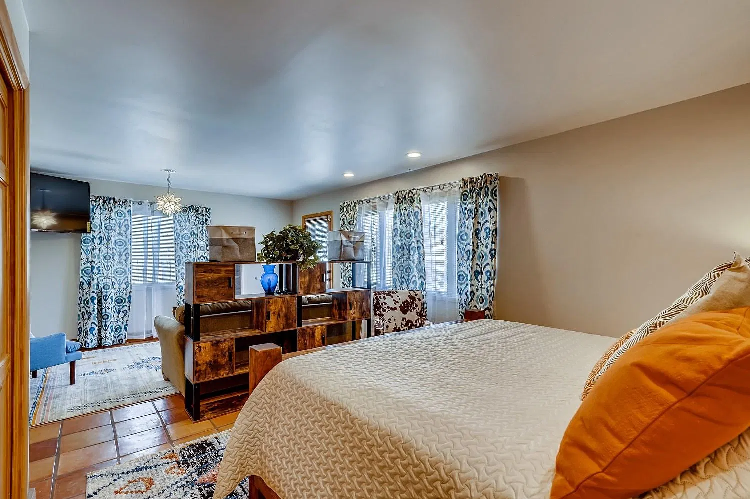 1 bed, 700 sqft, $2,295 — Photo 3