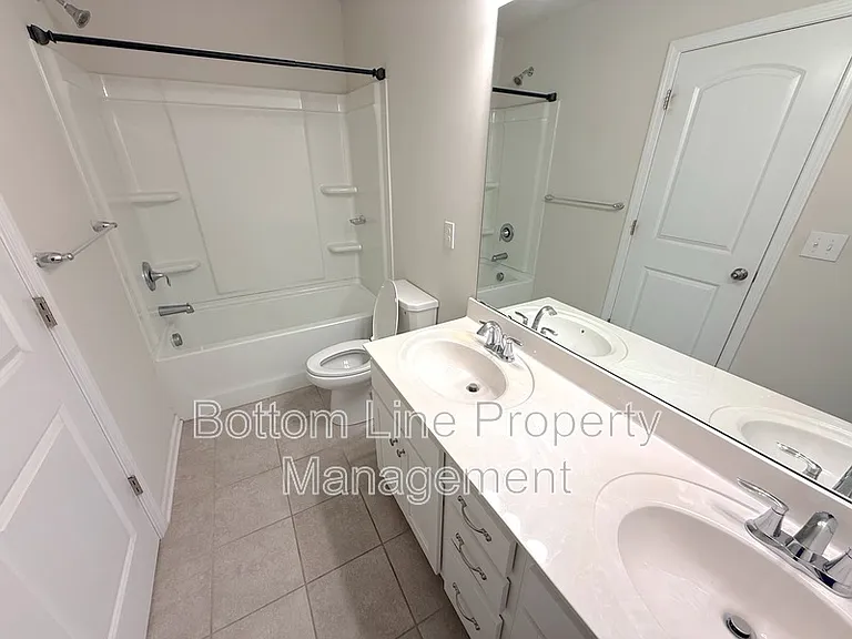 729 Willshire Falls Dr — Photo 15