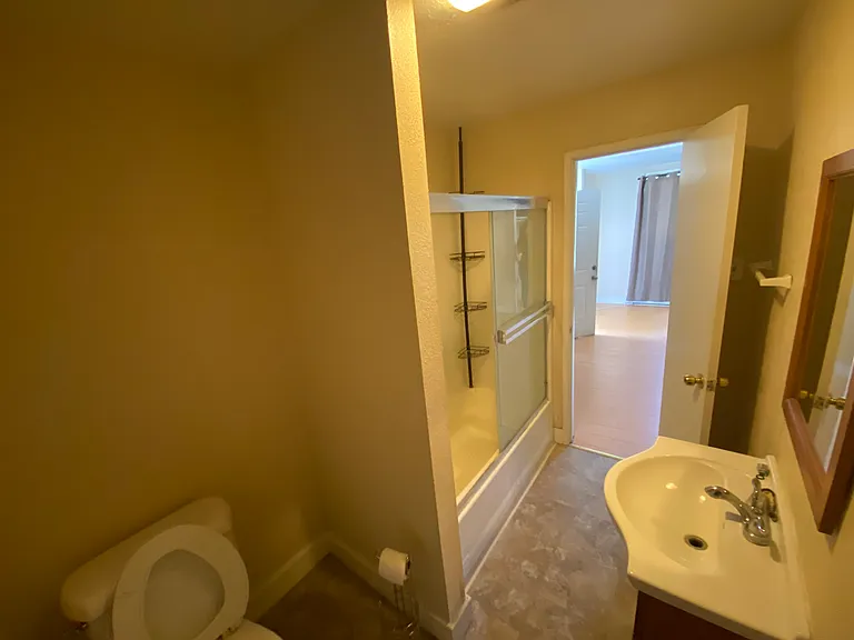 458 N 4th St #2 — Photo 3