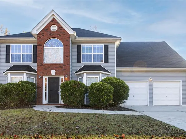 2430 Napa Valley Dr, Villa Rica, GA 30180
