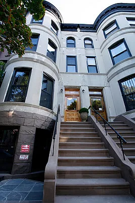 Sold by 219 St. Johns Place, LLC | media 21