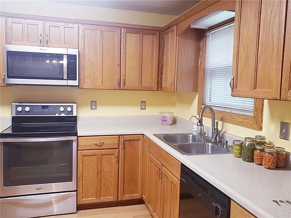 4th image of 17601 E 19th Terrace Ct S