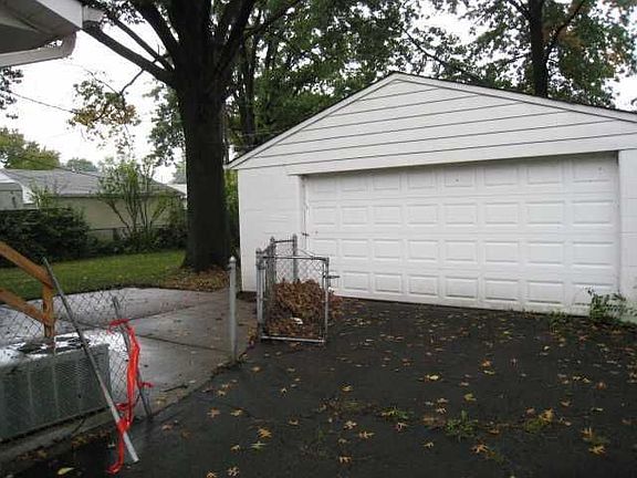 2nd image of 4631 Healy Dr