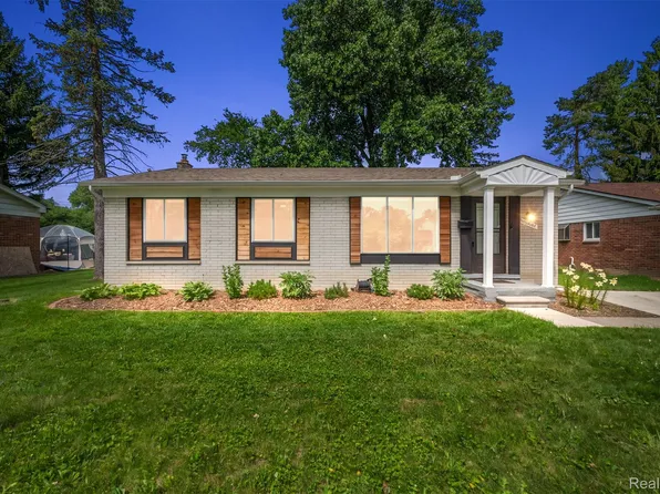 29815 Marshall St, Southfield, MI 48076