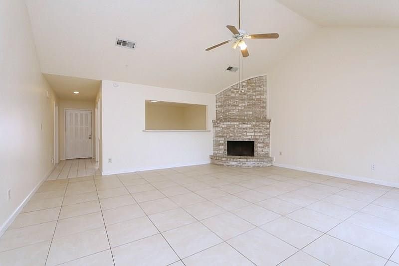 1st image of 6115 Briar Glade Dr