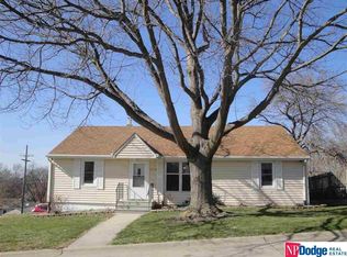5720 Orchard Ave, Omaha, NE 68117