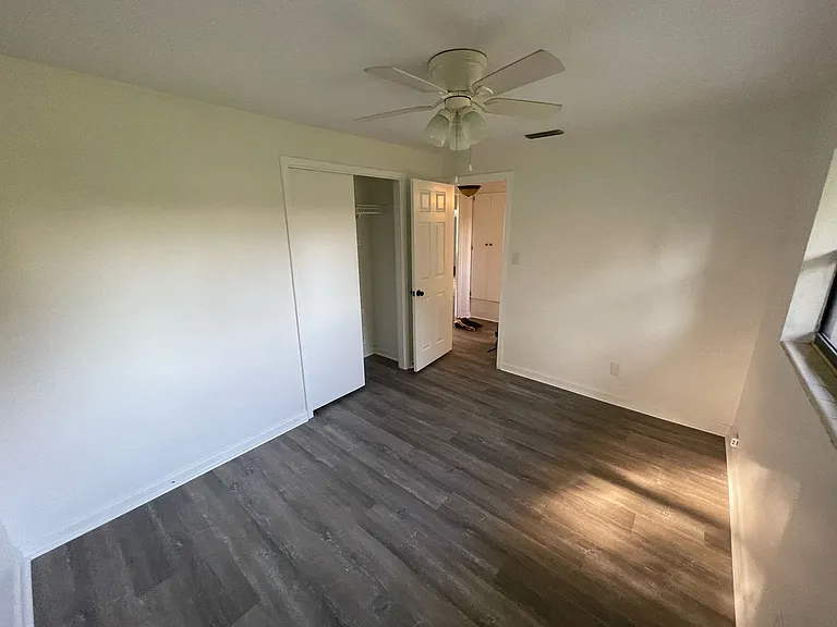 1608 Pine Ave — Photo 4