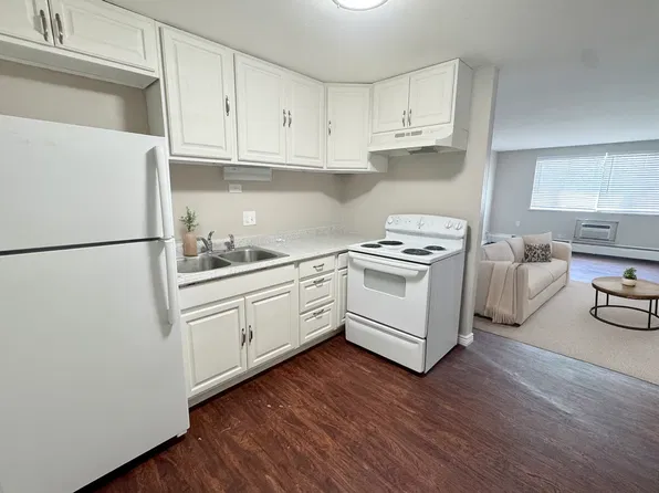 1400 W Mississippi Ave APT 207, Denver, CO 80223