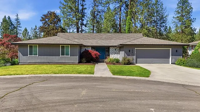 6 bed, 4248 sqft, $3,500 — Photo 1
