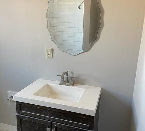 5th image of 4232 Louisiana Ave #1
