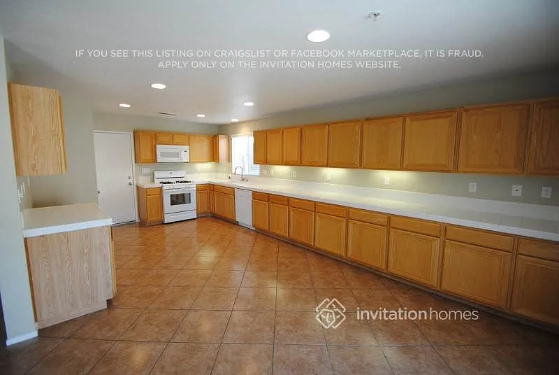 5999 Cold Creek Ct Fontana, CA 92336 — Photo 4