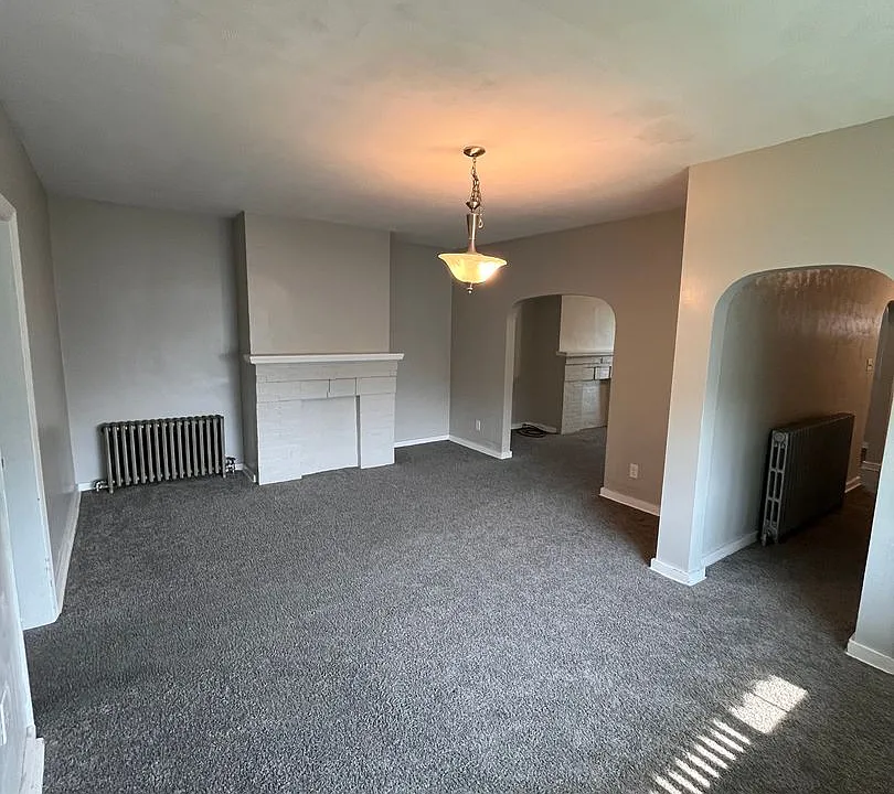 109 Kenova St