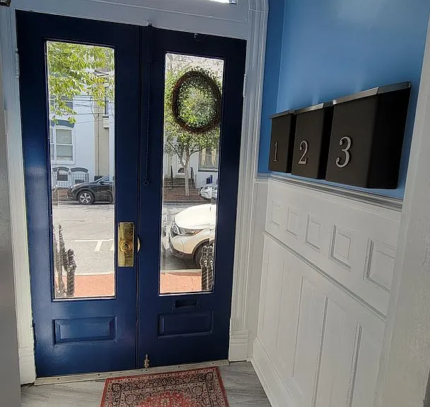 17 E 3rd St #2 — Photo 3