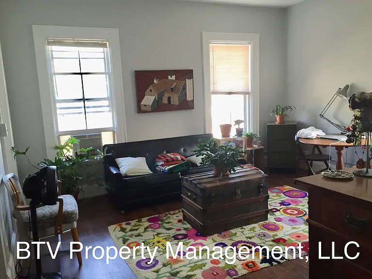 27 N Winooski Ave — Photo 1