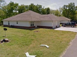 103 NW 3rd St APT A, Muldrow, OK 74948