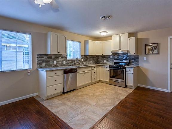 5th image of 16285 Cashew St