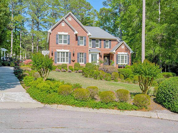 2nd image of 121 Loganberry Ct