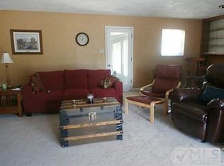 513 Oak Hill Trl, Azle, TX 76020