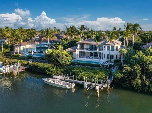65 Lighthouse Point Dr, Longboat Key, FL 34228