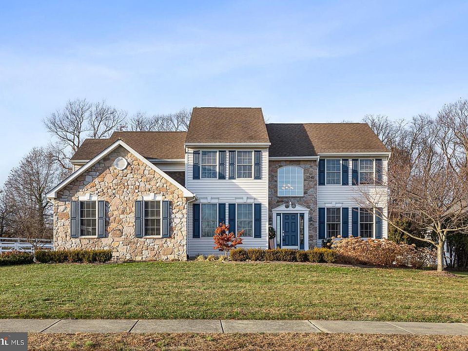 1st image of 343 Corbitt Cir