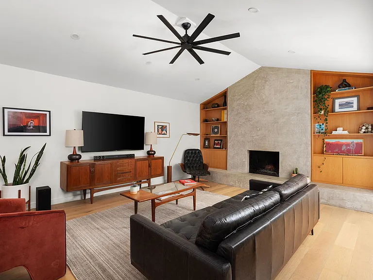 7824 Manassas Dr — Photo 13