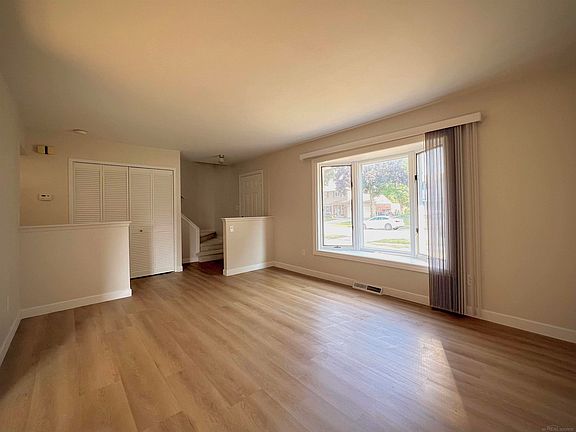 4th image of 39192 Howell St