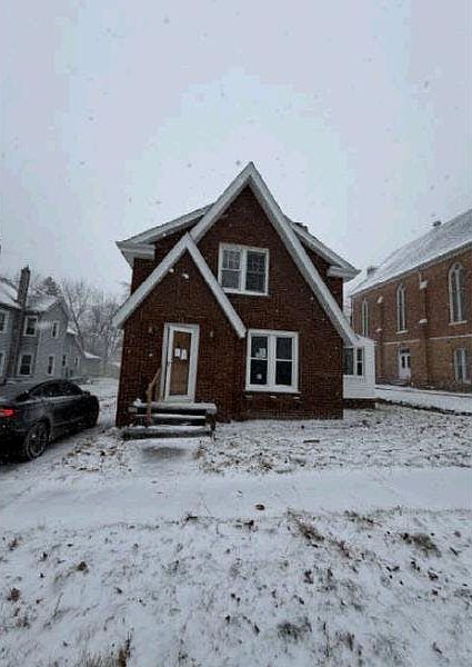 1st image of 123 Seward St