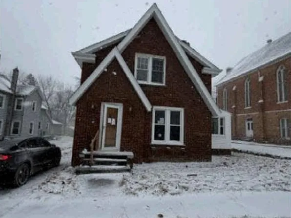 123 Seward St, Hudson, MI 49247