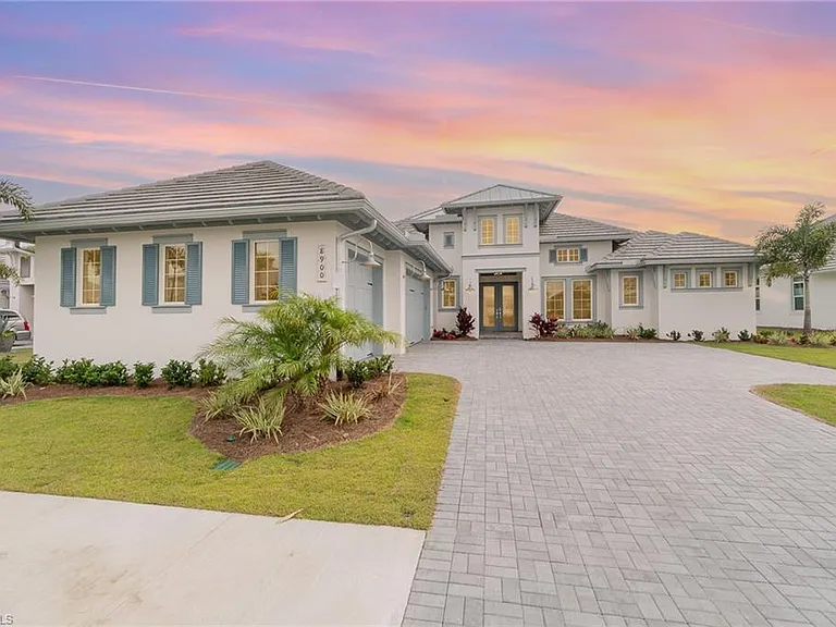 8900 Nevis Way — Photo 1